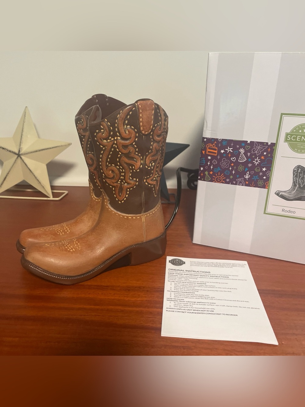 Scentsy Rodeo Western Cowboy Boots Full Size Wax Warmer BRAND NEW IN BOX